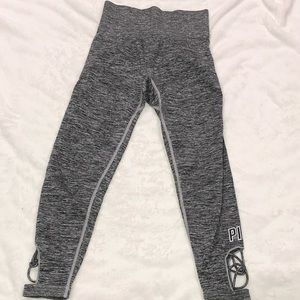 🌸Pink Victoria’s Secret yoga pants